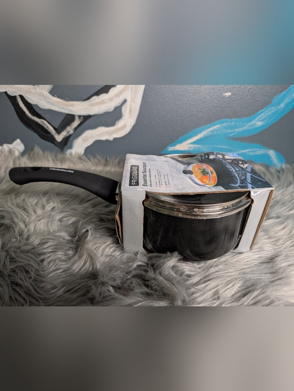 Nwt Black Frigidaire Nonstick Ceramic Coating Saucepan with Lid 1.5 Quart